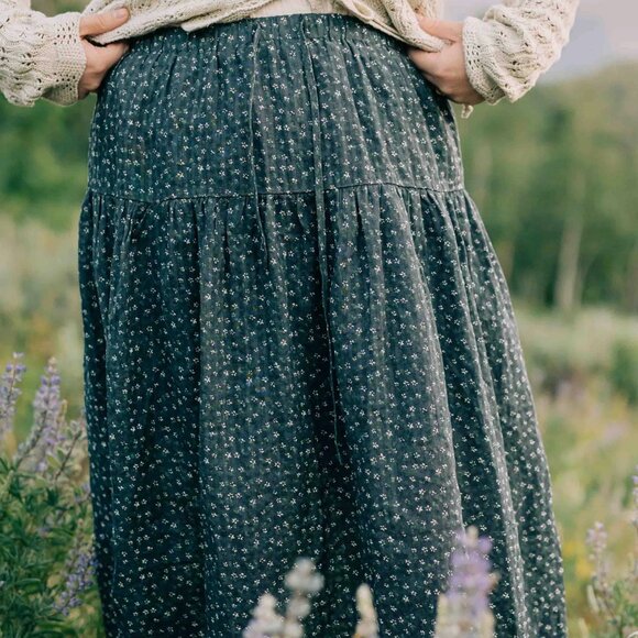 Shop Dahl Christie Skirt - Picture 2 of 3